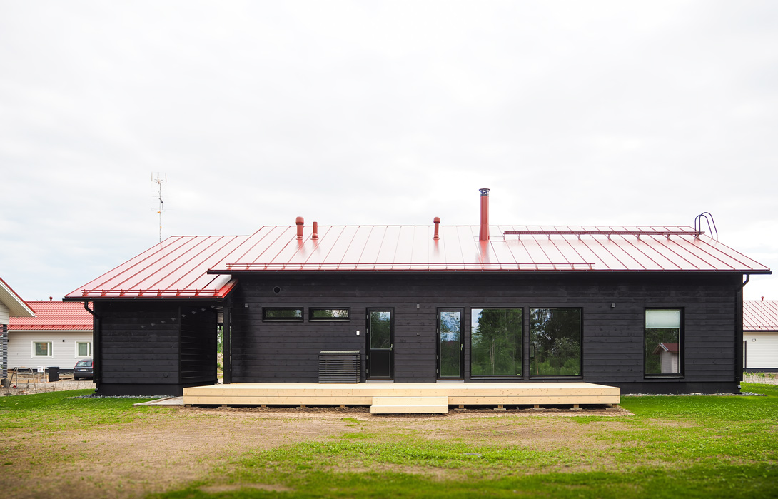Completed rear elevation of Multimäki House